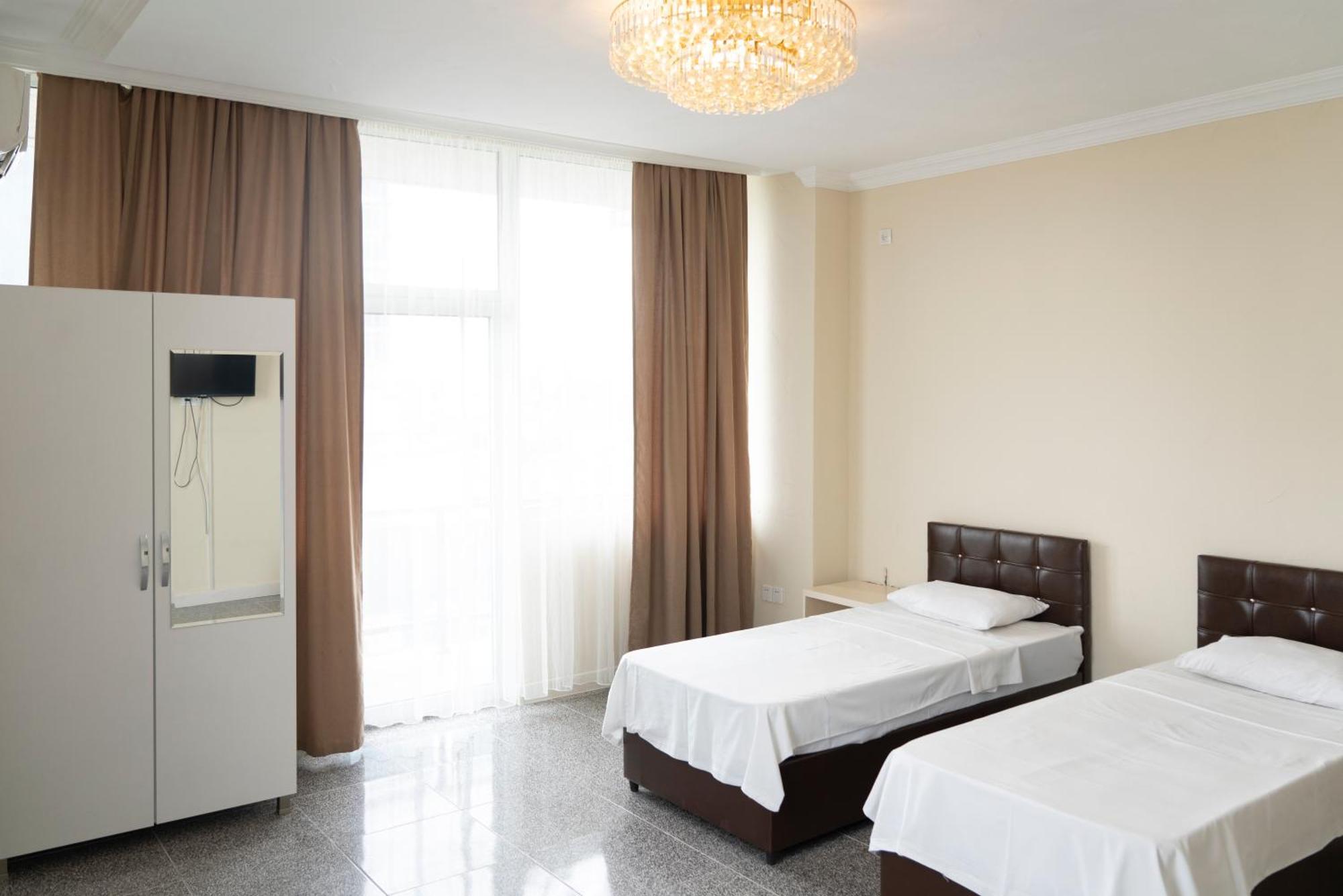 Hotel Carleone Batumi Exterior photo